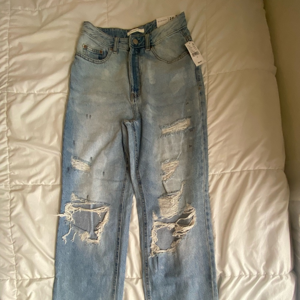 NWT Pacsun Distressed Boyfriend Jeans